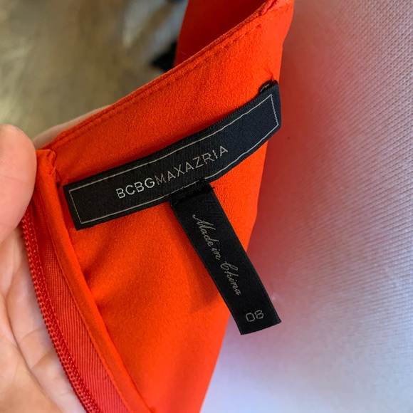 Dresss - Picture 2 of 4